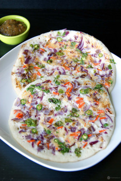 Plain Uttapam Onion Uttapam