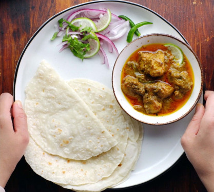 3 Roti Chicken Curry Breakfast [3 Pieces]