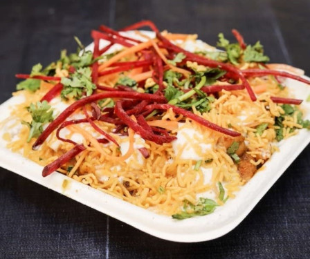 Dahi Papdi Chaat With Chole [1 Plate]