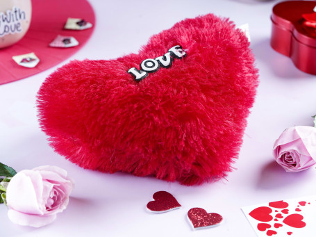 Valentinstag-Kissen In Herzform