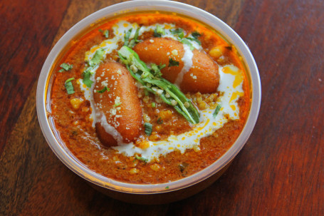 Malai Kofta (Served With Salad And Chutney)