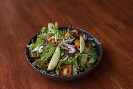 Garden Salad, Tomato, Cucumber, Onion, Lettuce