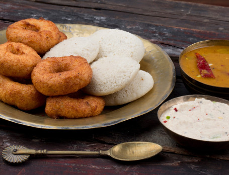 Idli 5 Pcs Vada 5 Pcs