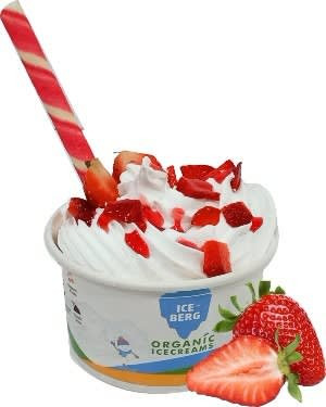 Strawberry With Icecream Cream-Sundae