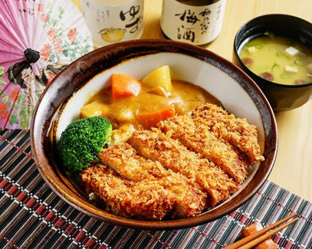 咖哩豬排丼 Pork Chop Don With Curry