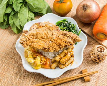 香酥雞排飯 Crispy Chicken Chop Rice