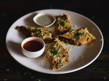 Green Cheese Chilli Dosa