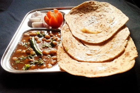 Paneer Chole Paratha (3Pcs)