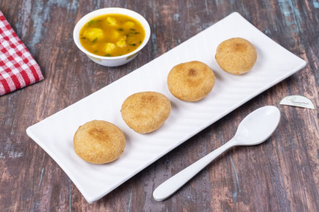 Sattu Kachori (4 Pcs) Aalu Sabzi