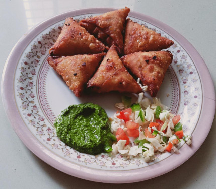 Dal Samosa (6 Pcs)