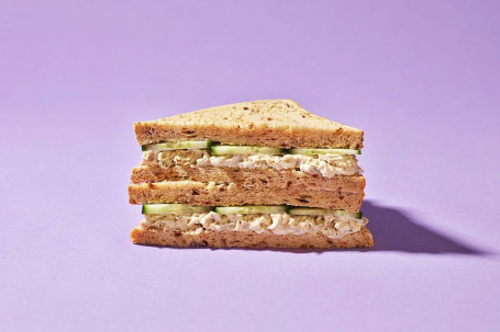 Thunfisch-Gurken-Sandwich