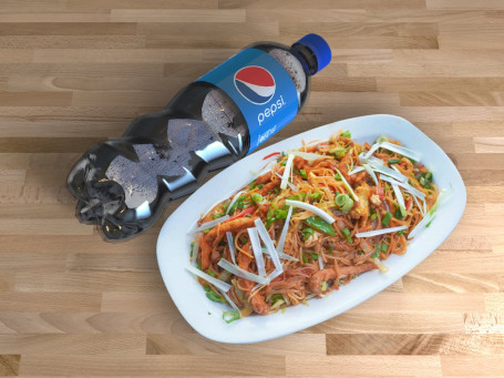 Hakka Veg Chow Mein Pepsi 750Ml Bottle