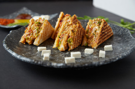 Veg Paneer Tadka Grill Sandwich