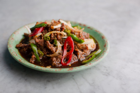 Stir Fried Beef In Black Pepper Sauce