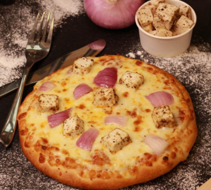 7 Malai Paneer Pizza