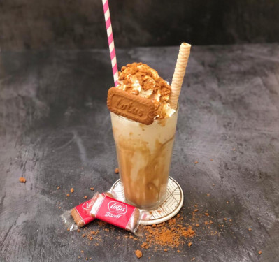 The Epic Biscoff Milkshake (Lotus