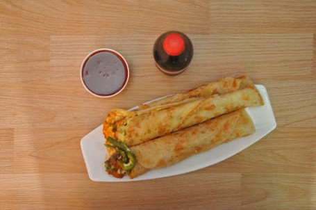 Egg Roll With Coke (330Ml)