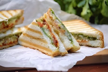 Veg Grilled Sandwich (4 Slices)