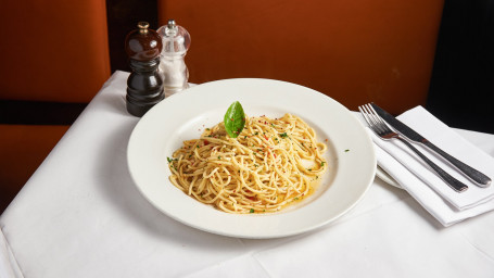 Spaghetti Aglio e Olio e Peperocino