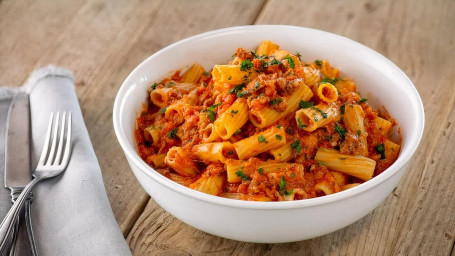 Rigatoni With Meat Sauce Mozzarella