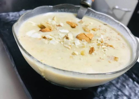 Besan Ka Sheera (Desi Ghee, Milk N Dry Friut)