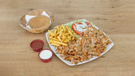 Kebab-Teller Mit Kartoffeln Oder Reis