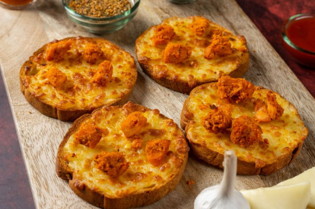 Chicken Tikka Garlic Bread (4 Pieces)