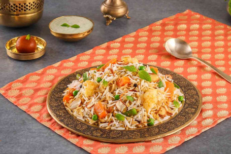 Spicy Subz-E-Biryani Hyderabadi Veg Biryani Serves 1]