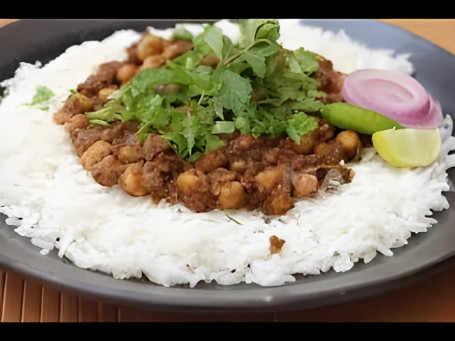 Home Cooked Chole Chawal
