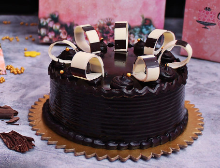 Special Chocolate Dark Fantasy Cake [500 Grams]