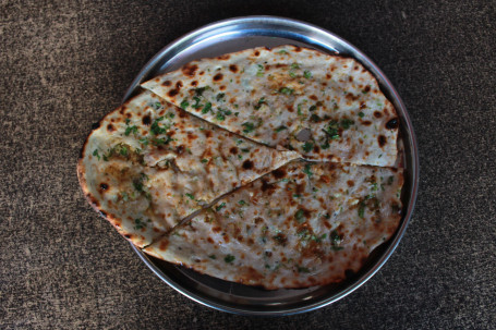 Stuffed Naan (3 Pcs)