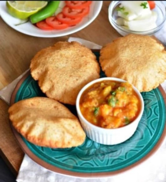 Bedmi Poori 4 Pcs) Aloo Bhaji Must Try)