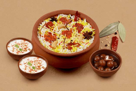 1 Kg Chicken Tikka Matka Biryani Free Dessert