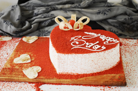 Eggless Red Velvet Heart Cake