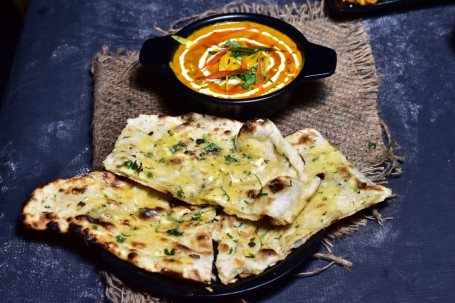 Half Paneer Lababdar 2 Butter Naan