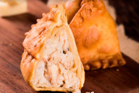 Chicken Cheese Samosa (1 Pc)