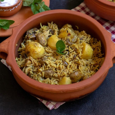 Kolkata-Subzi Bahar-(Veg Gravy Paneer Biryani)