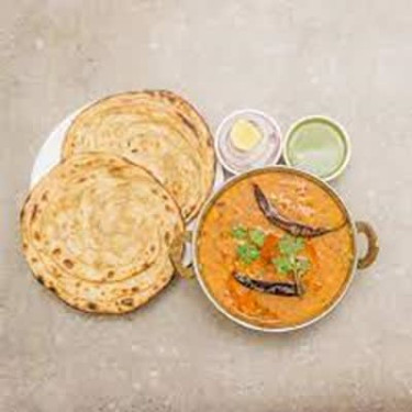 Shahi Paneer With 2 Laccha Paratha/Butter Naan Cold Drink