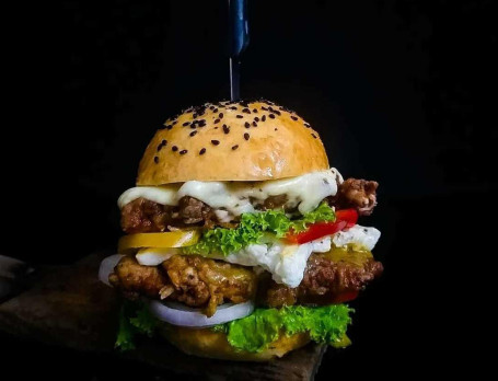 Veg Burger With Paneer Topping