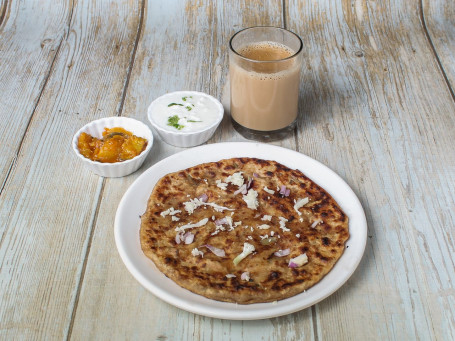 Gobi Pyaaz Parantha Tea Curd