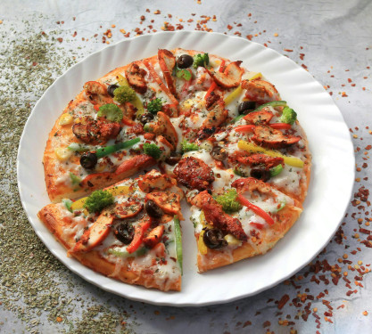 10 Special Chicken Malai Tikka Pizza