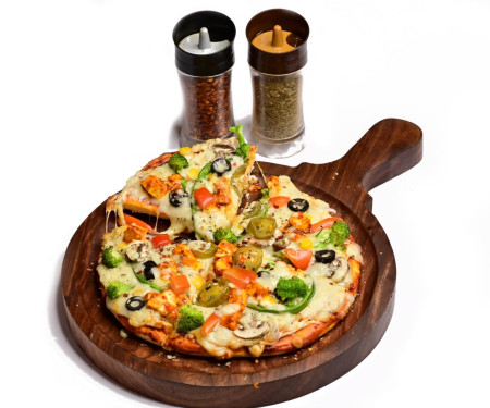 8 R.b Special Veg Pizza