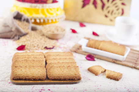 Punjabi Atta Biscuit (1 Kg)