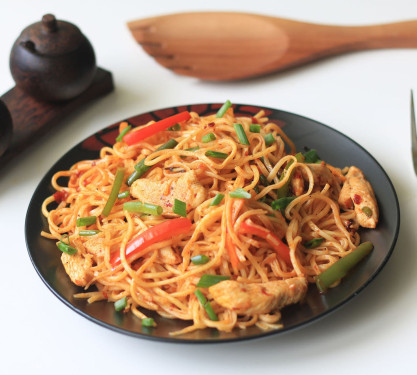 Chilli Gar;Ic Chicken Noodles