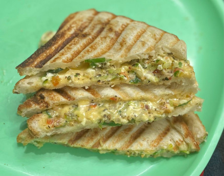 Spicy Paneer Sandwich (Without Cheese) (2 Pieces Of Large Bread)