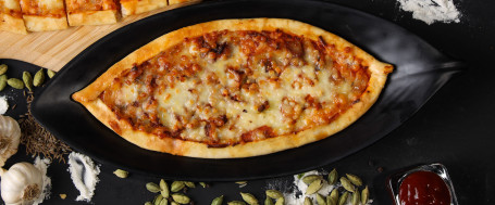 7 Chicken Pide Pizza