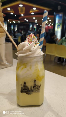 Passion Fruit Jar Shake