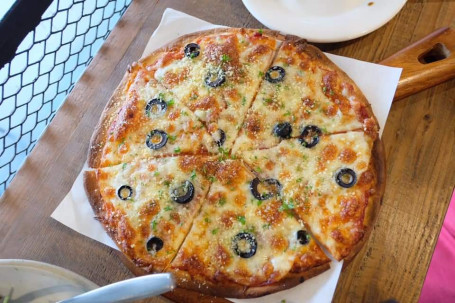 Black Olives Cheese Pizza 8 Inches]