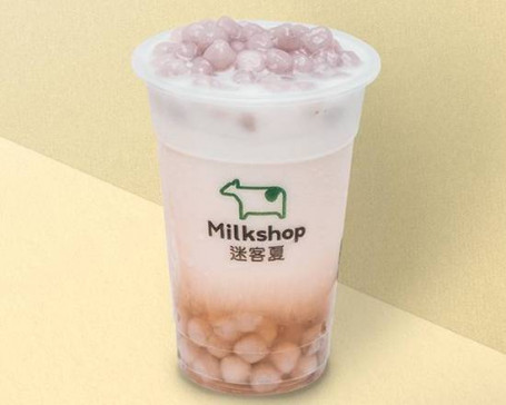 Grüner Tee Latte Mit Taro Ball