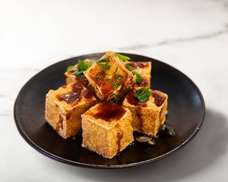 Huáng Jīn Zhà Dòu Fǔ Goldener Frittierter Tofu